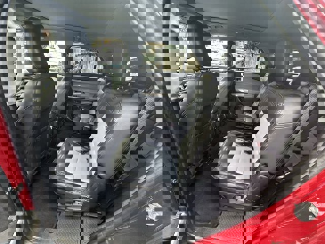 Used 2022 Ford Explorer XLT w/ Equipment Group 202A image 10