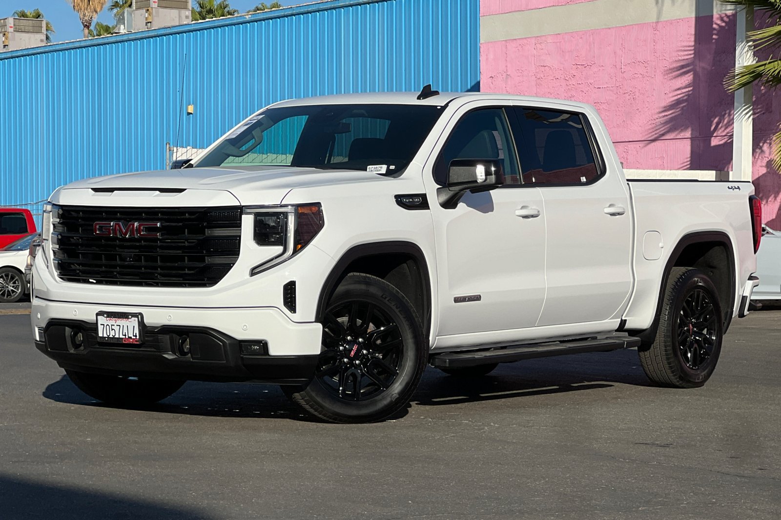 Used 2026 GMC Sierra 1500 Elevation w/ Elevation Premium Package AWD/4WD image 9