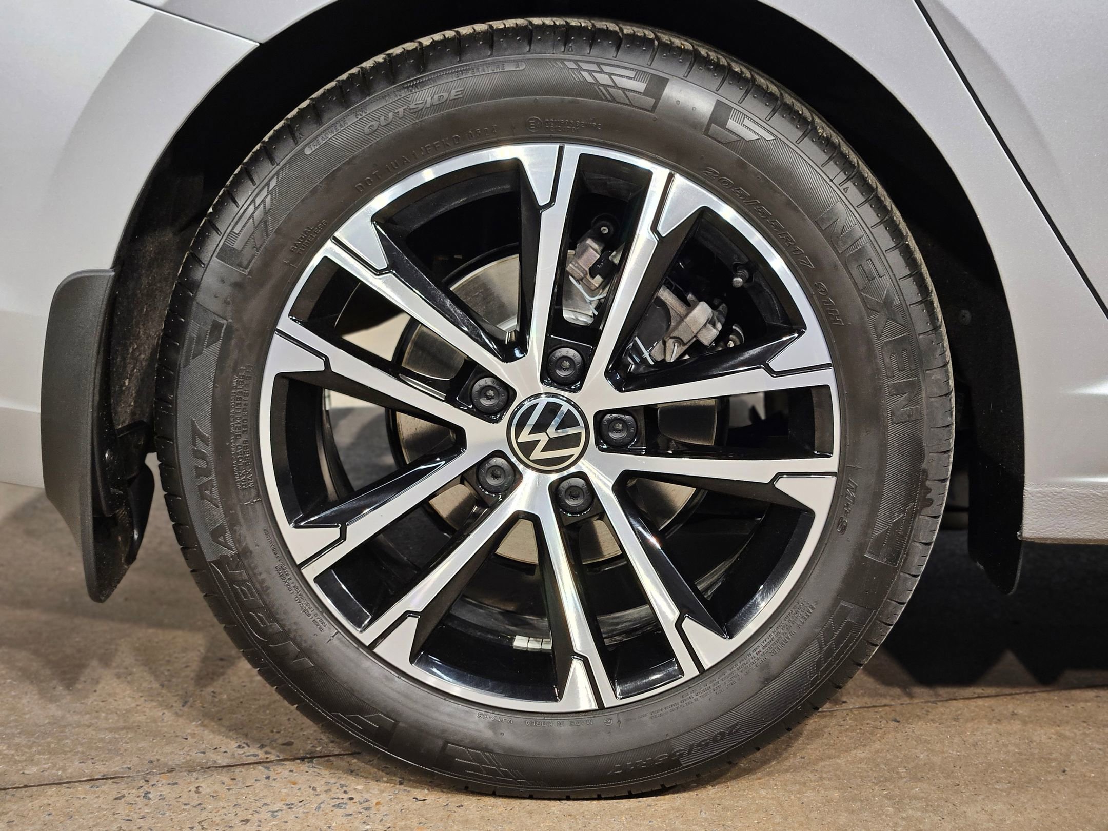 Used 2025 Volkswagen Jetta Sport image 17