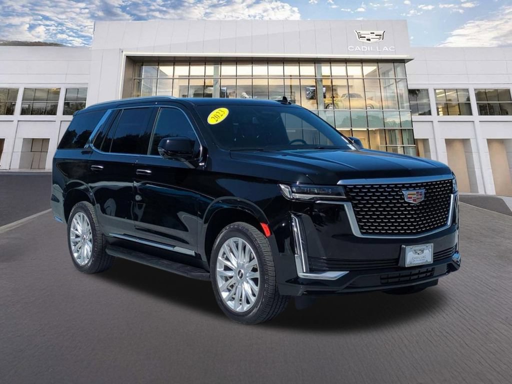 Used 2023 Cadillac Escalade Luxury RWD image 3
