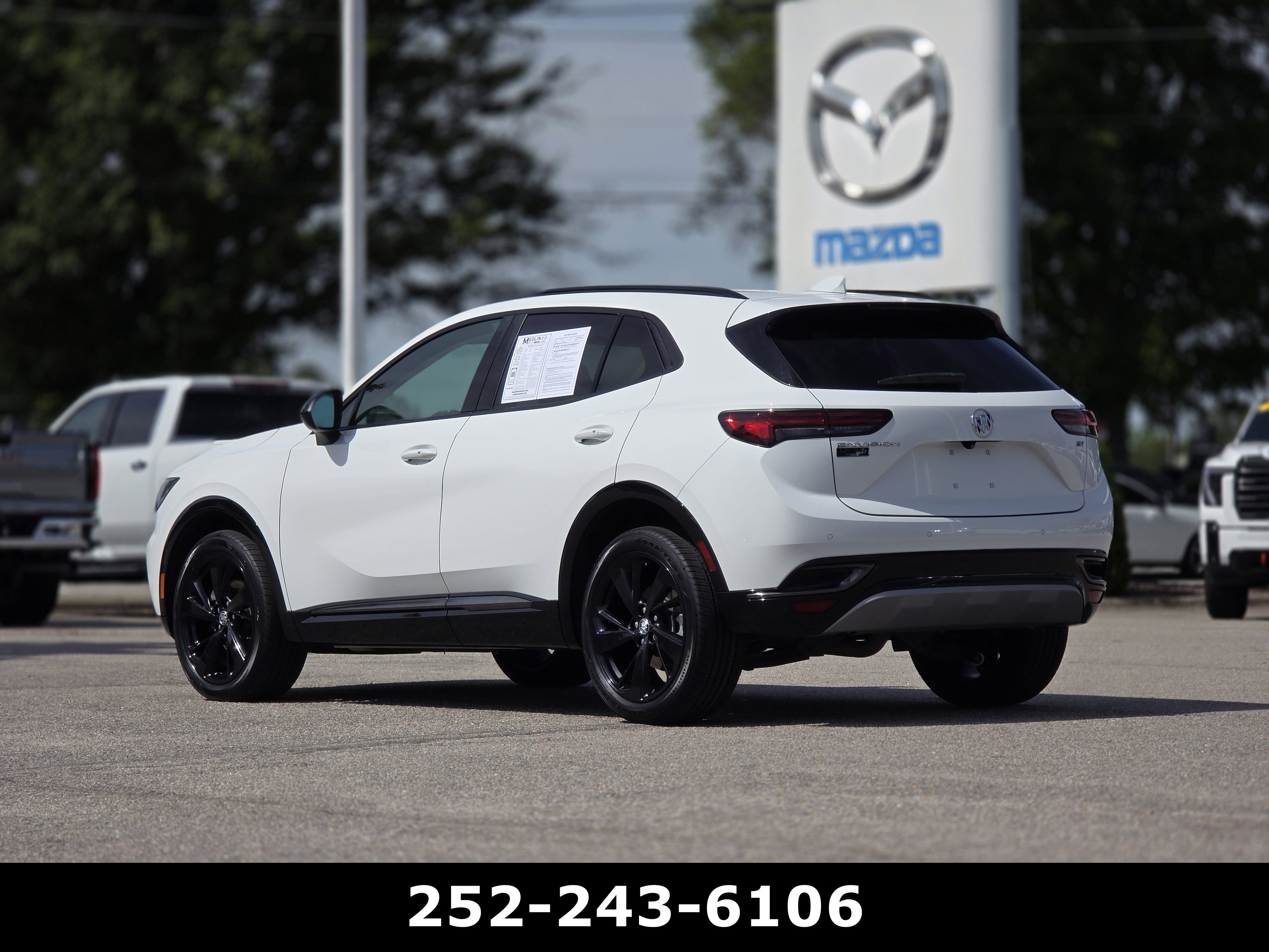Used 2023 Buick Envision Preferred FWD image 5