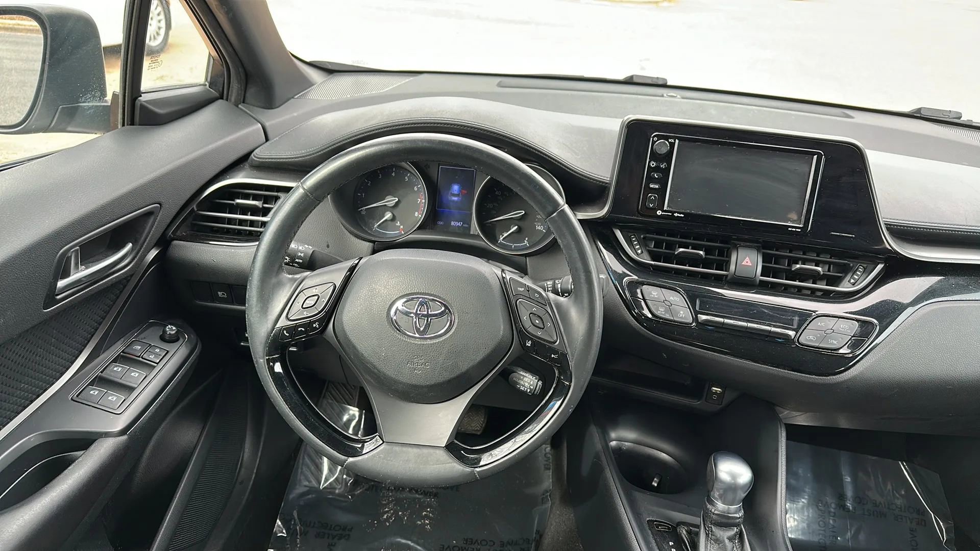 Used 2018 Toyota C-HR image 24