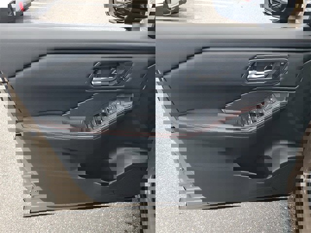 Used 2025 Nissan Rogue SV w/ Rock Creek Premium Package image 14