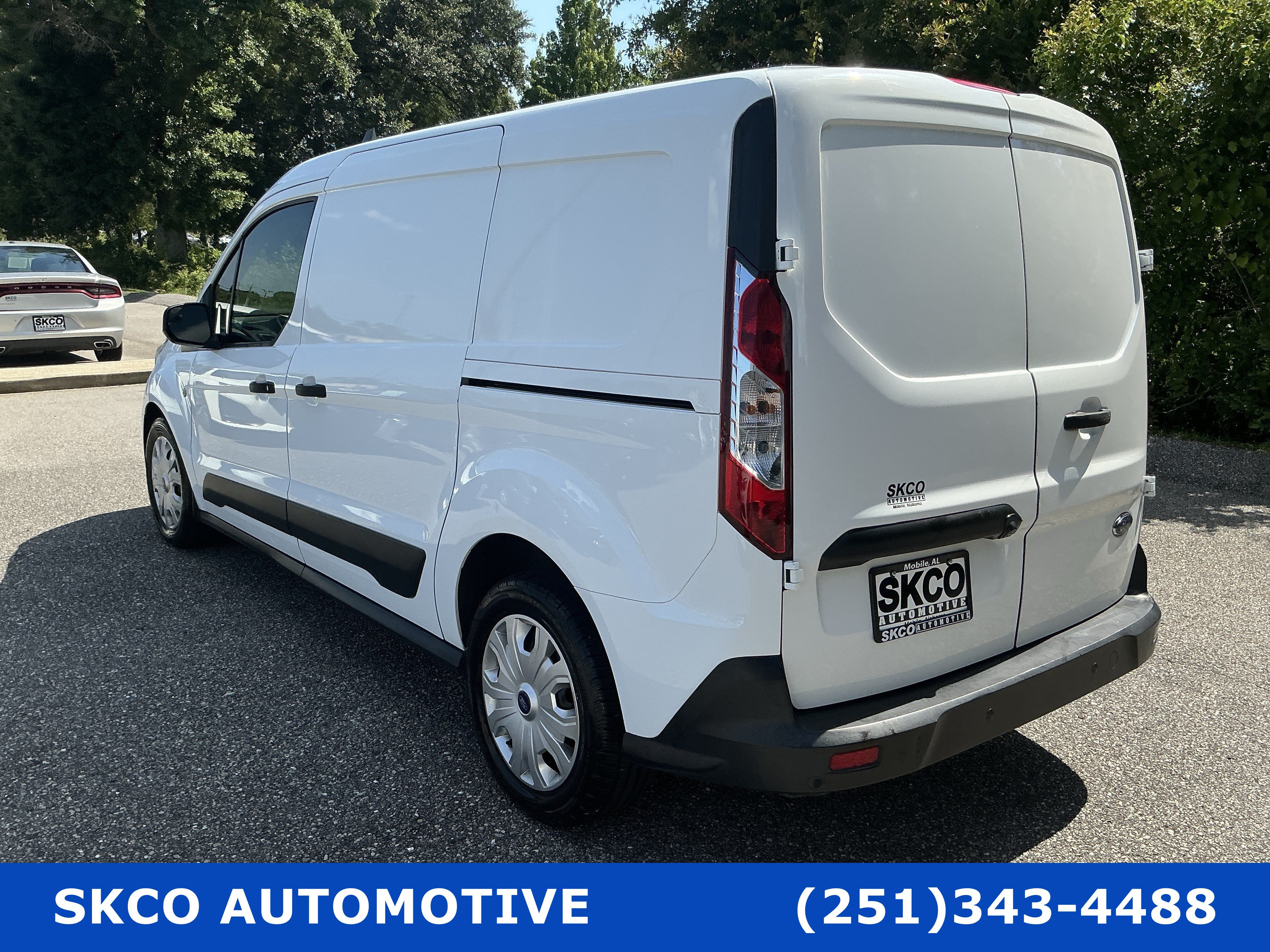 Used 2022 Ford Transit Connect XLT FWD image 3