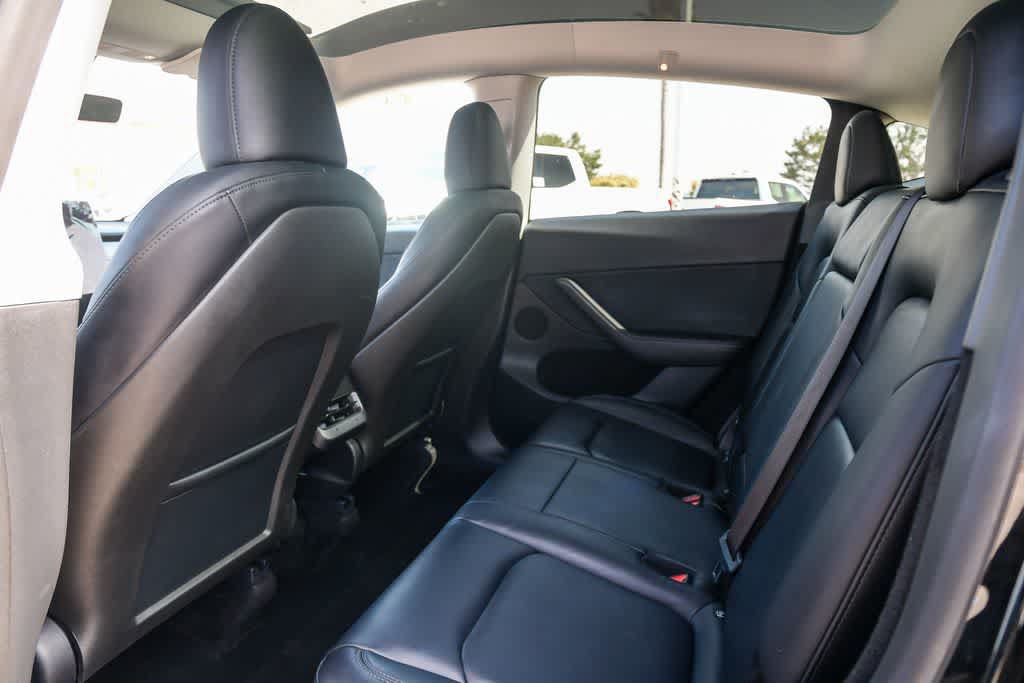 Used 2025 Tesla Model Y Performance AWD/4WD image 19
