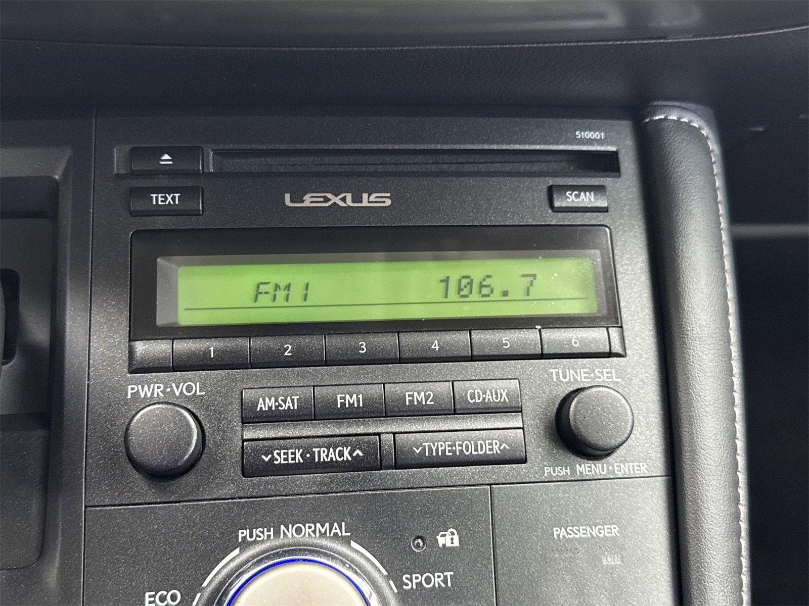 Used 2015 Lexus CT 200h image 25