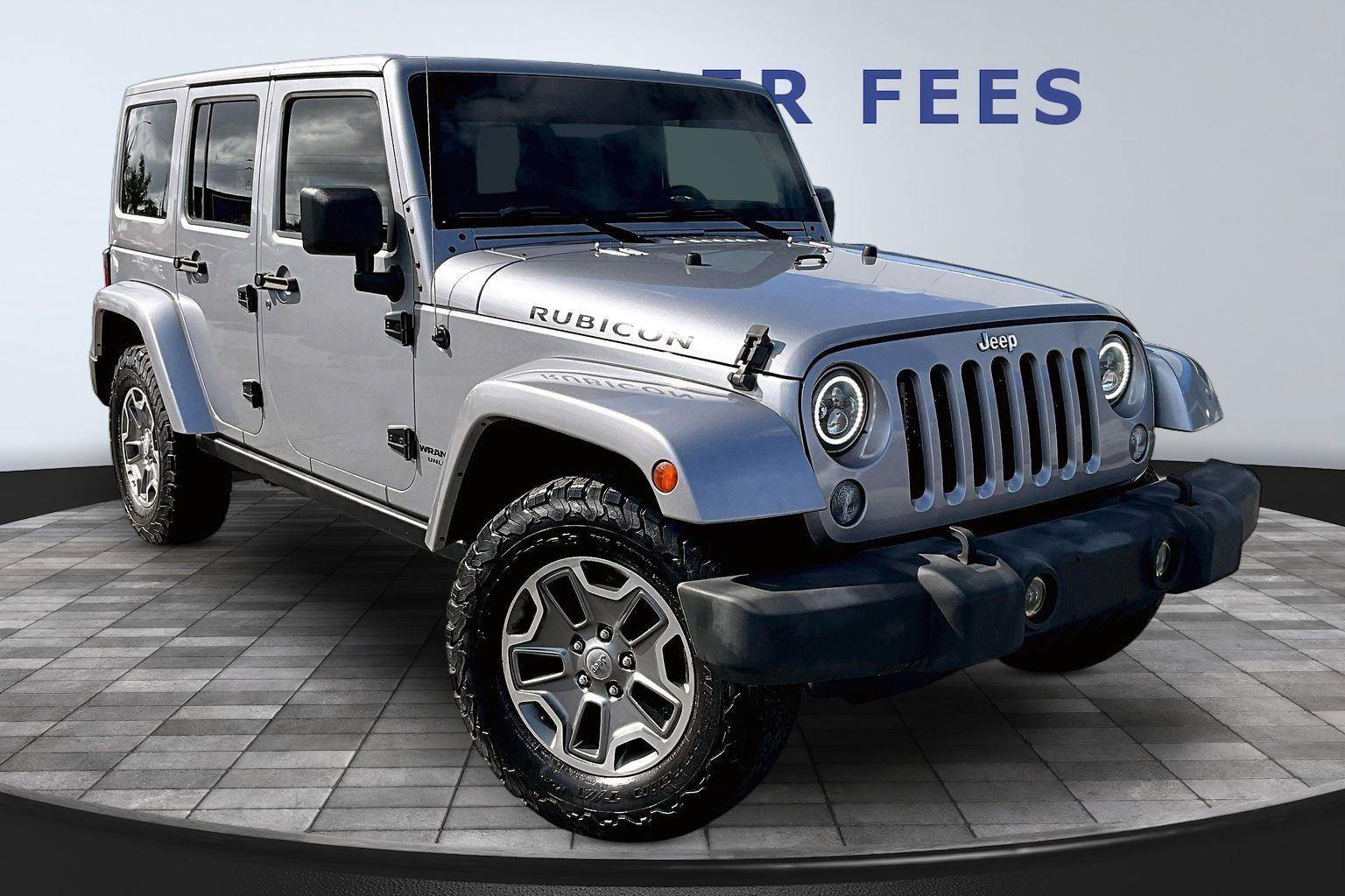 Used 2014 Jeep Wrangler Unlimited Rubicon w/ Dual Top Group AWD/4WD image 3