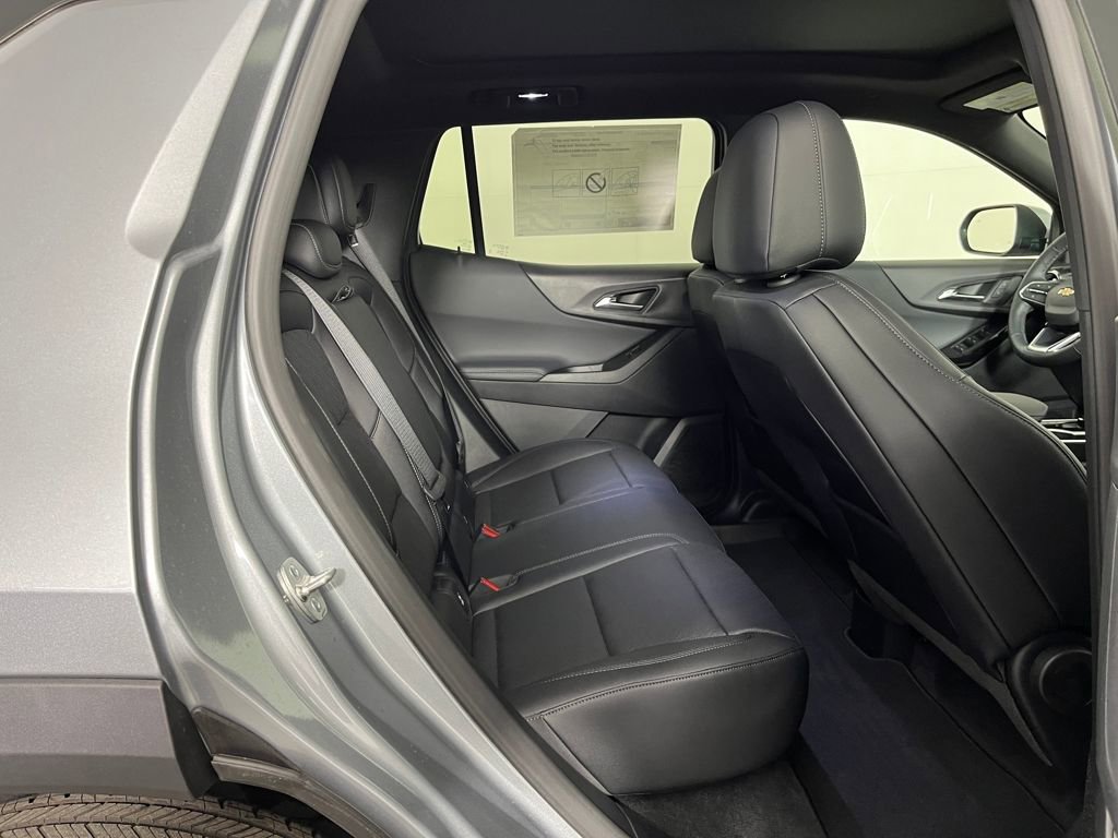 New 2026 Chevrolet Equinox LT w/ Convenience Package II image 12