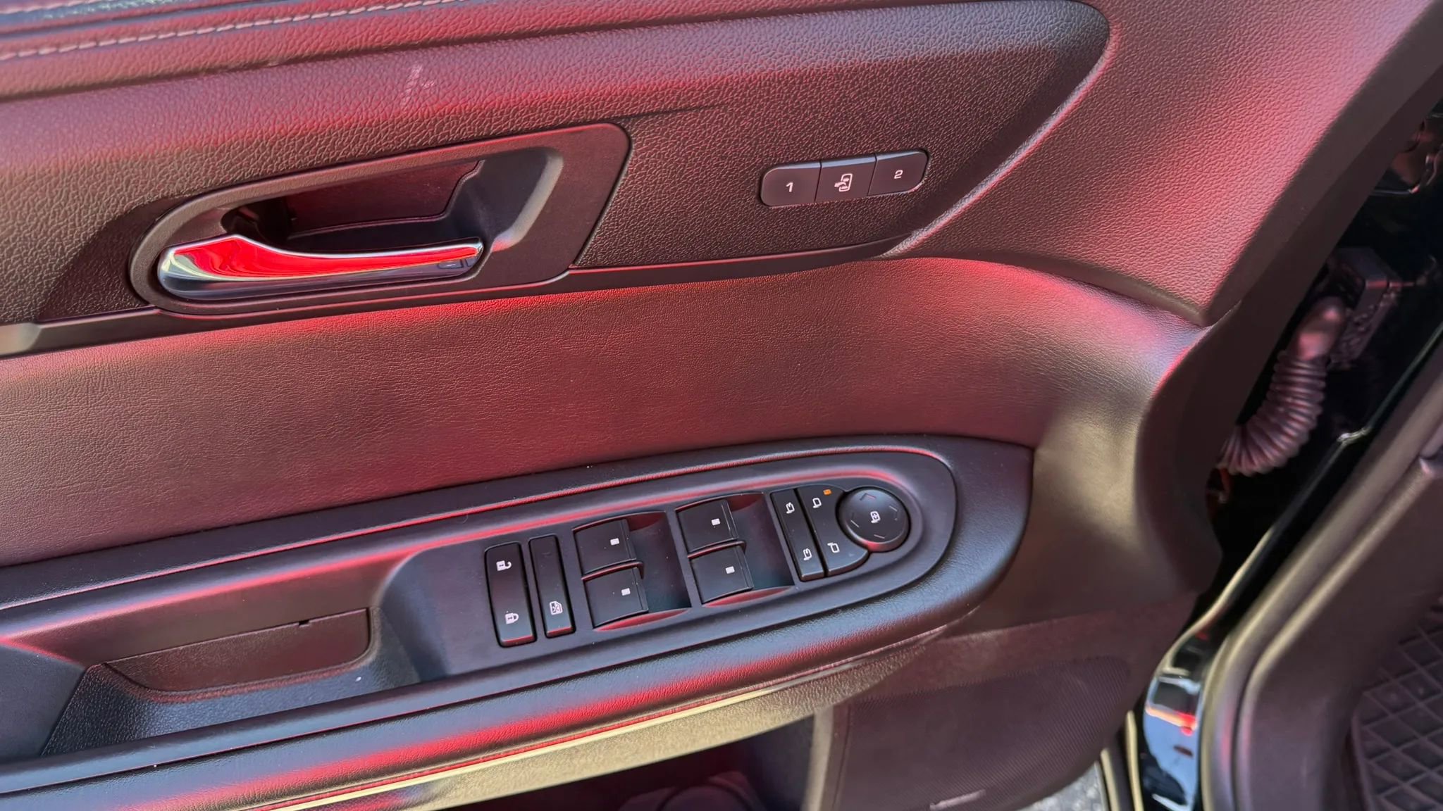 Used 2017 GMC Acadia Limited SLT image 16