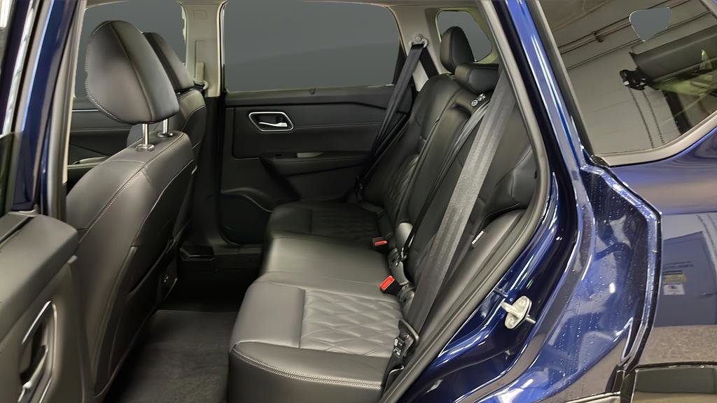 New 2026 Nissan Rogue Platinum AWD/4WD image 23