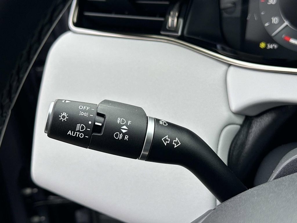 Used 2025 Land Rover Range Rover Evoque S image 20