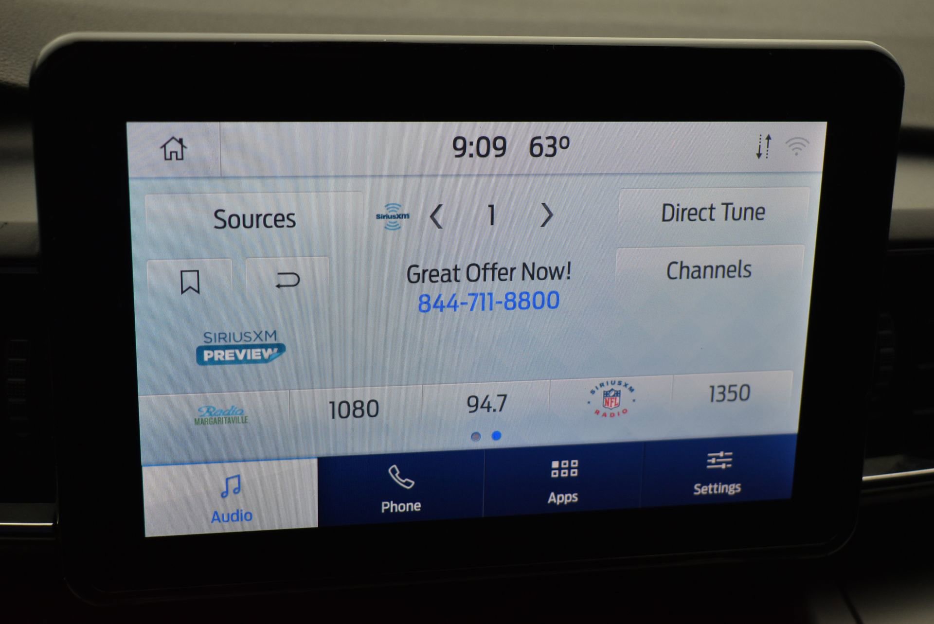 Used 2020 Ford Explorer XLT w/ Equipment Group 202A AWD/4WD image 30