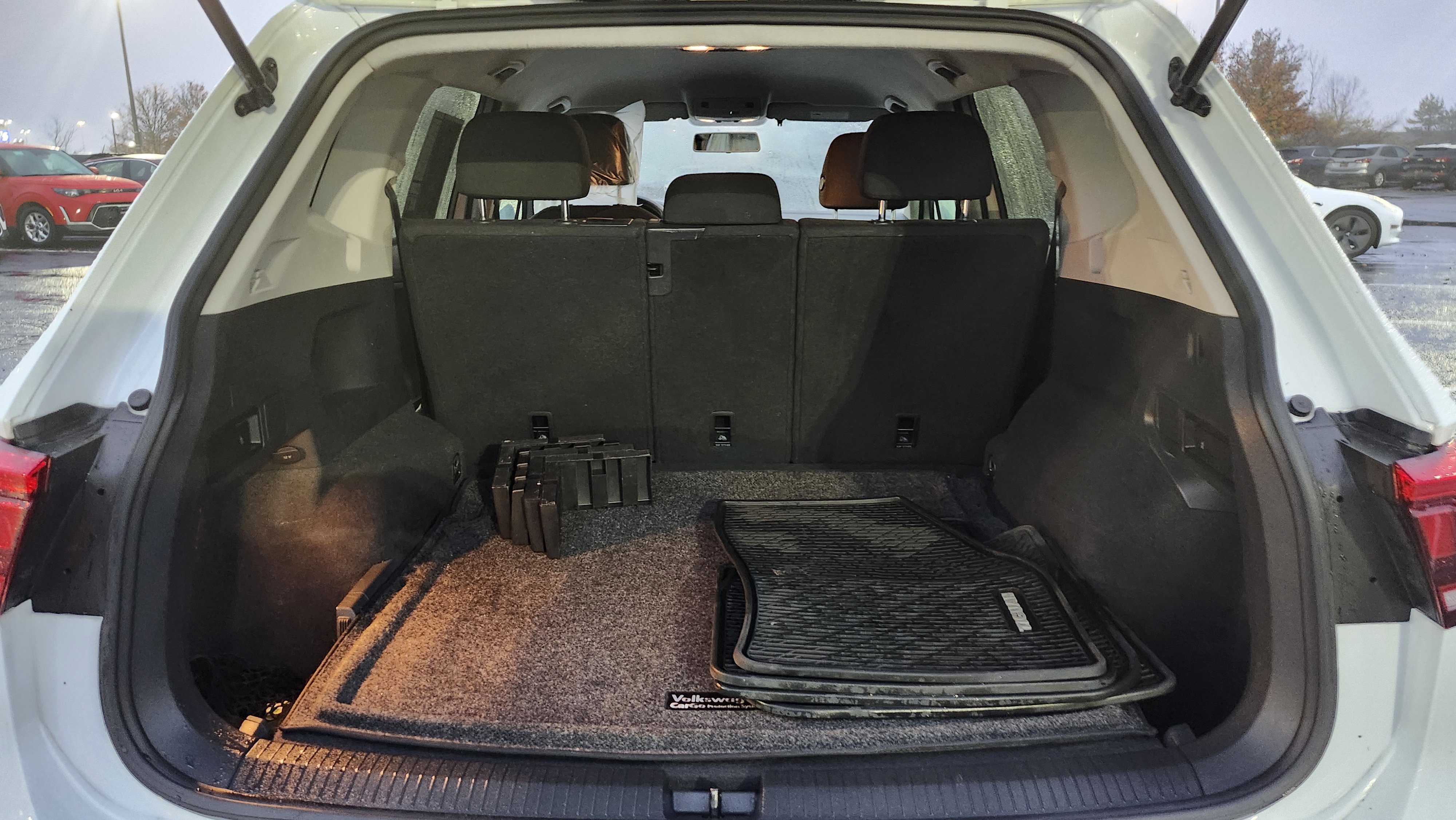 Used 2020 Volkswagen Tiguan S image 20