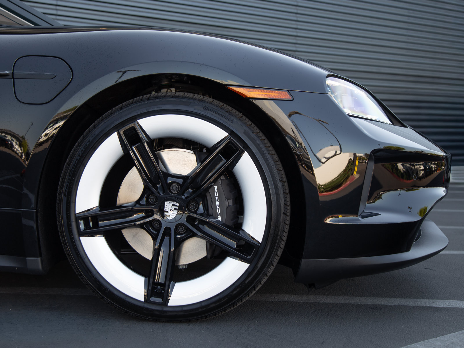 New 2026 Porsche Taycan RWD image 11