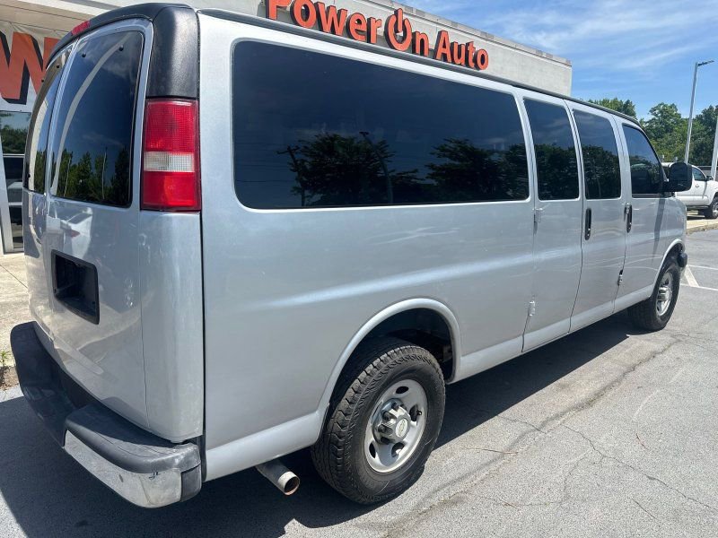 Used 2015 Chevrolet Express 3500 LT w/ LT Preferred Equipment Group RWD image 6