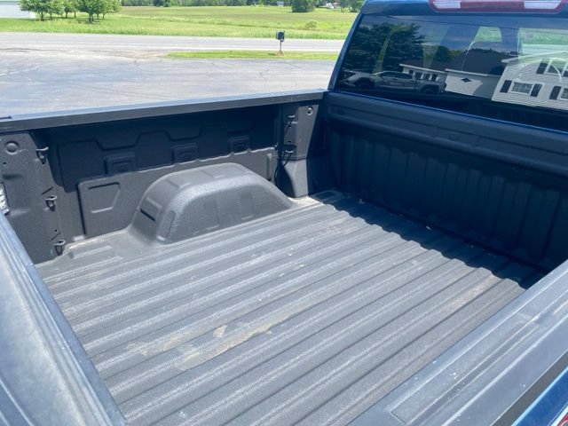Used 2024 GMC Sierra 1500 Pro w/ Graphite Edition AWD/4WD image 9