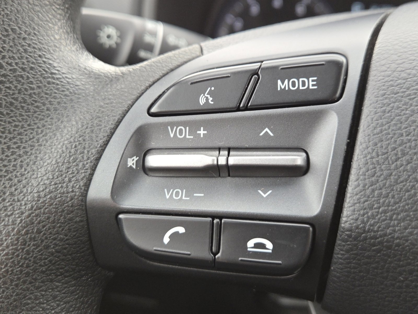 Used 2019 Hyundai Kona SE w/ Cargo Package image 31