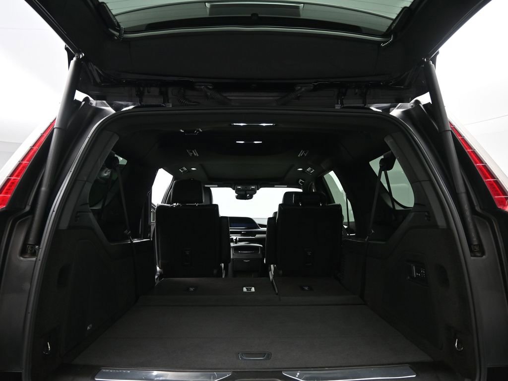 Certified 2023 Cadillac Escalade ESV Sport w/ Touring Package image 17