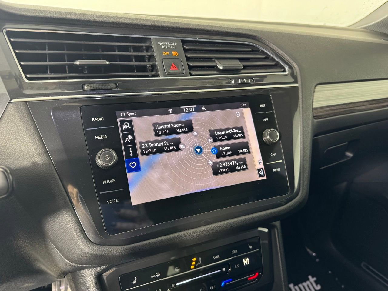 Used 2022 Volkswagen Tiguan SEL R-Line image 18