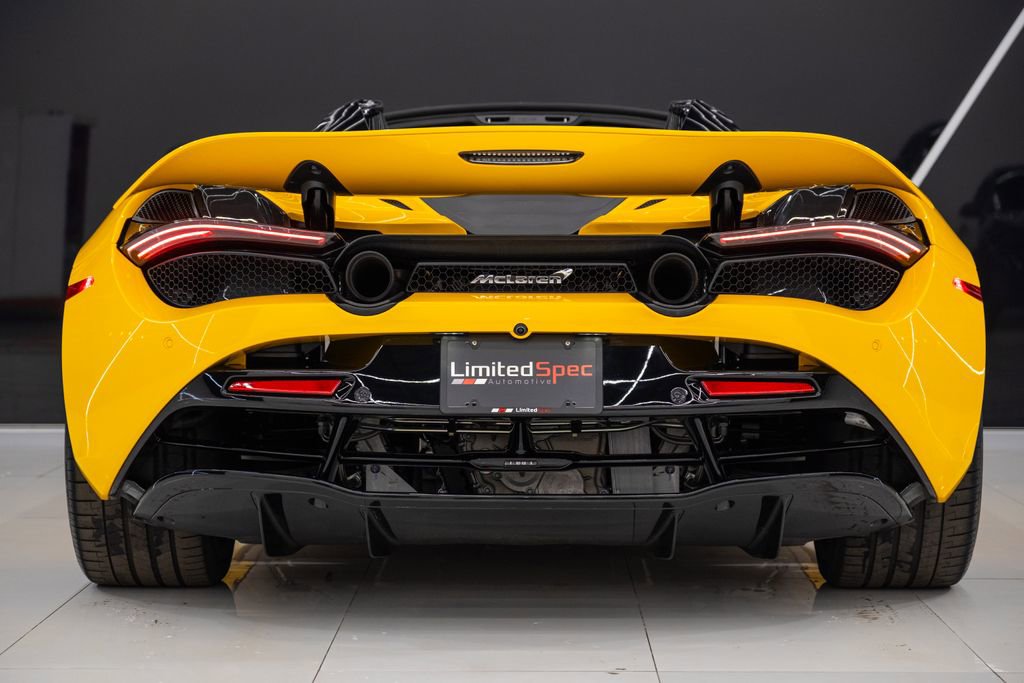 Used 2023 McLaren 720S Luxury image 17