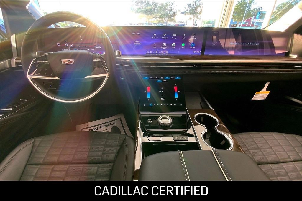 Used 2026 Cadillac Escalade ESV Platinum Sport image 15