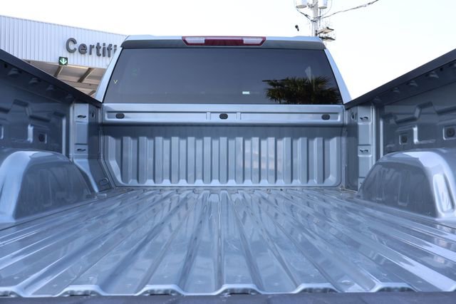 Used 2023 GMC Sierra 1500 SLE image 21