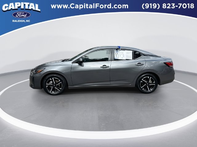 Used 2025 Nissan Sentra SV FWD image 5