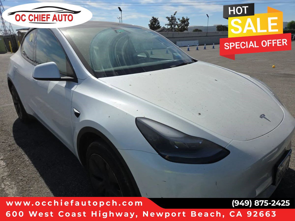 Used 2025 Tesla Model Y Long Range RWD image 1
