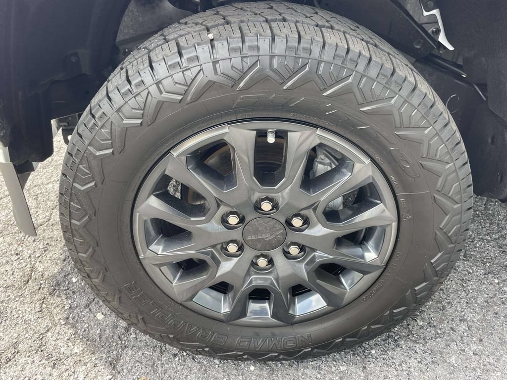 Used 2025 Toyota Tacoma SR5 RWD image 7