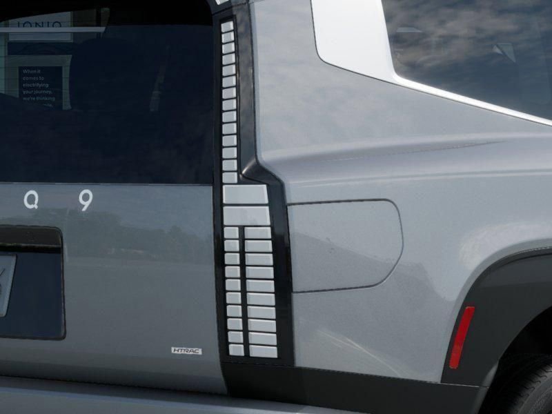 New 2026 Hyundai Ioniq 9 SE image 8