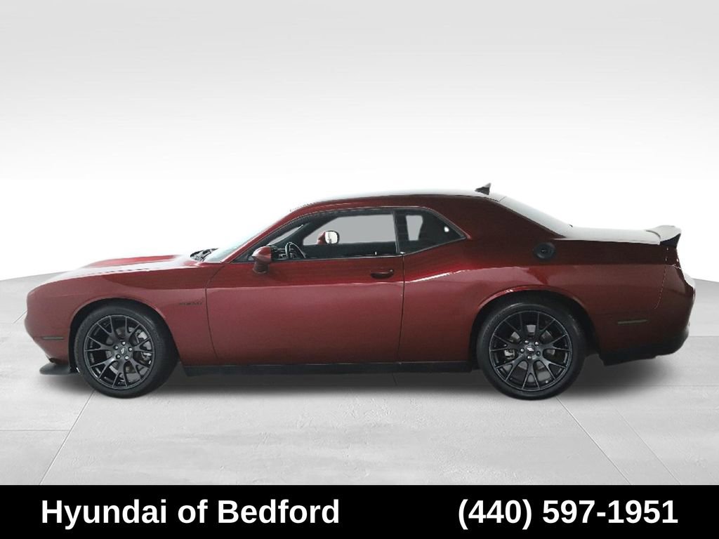 Used 2022 Dodge Challenger R/T w/ Blacktop Package RWD image 33