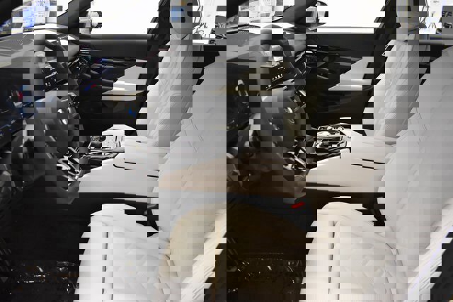 New 2026 BMW 530i xDrive w/ M Sport Package image 24