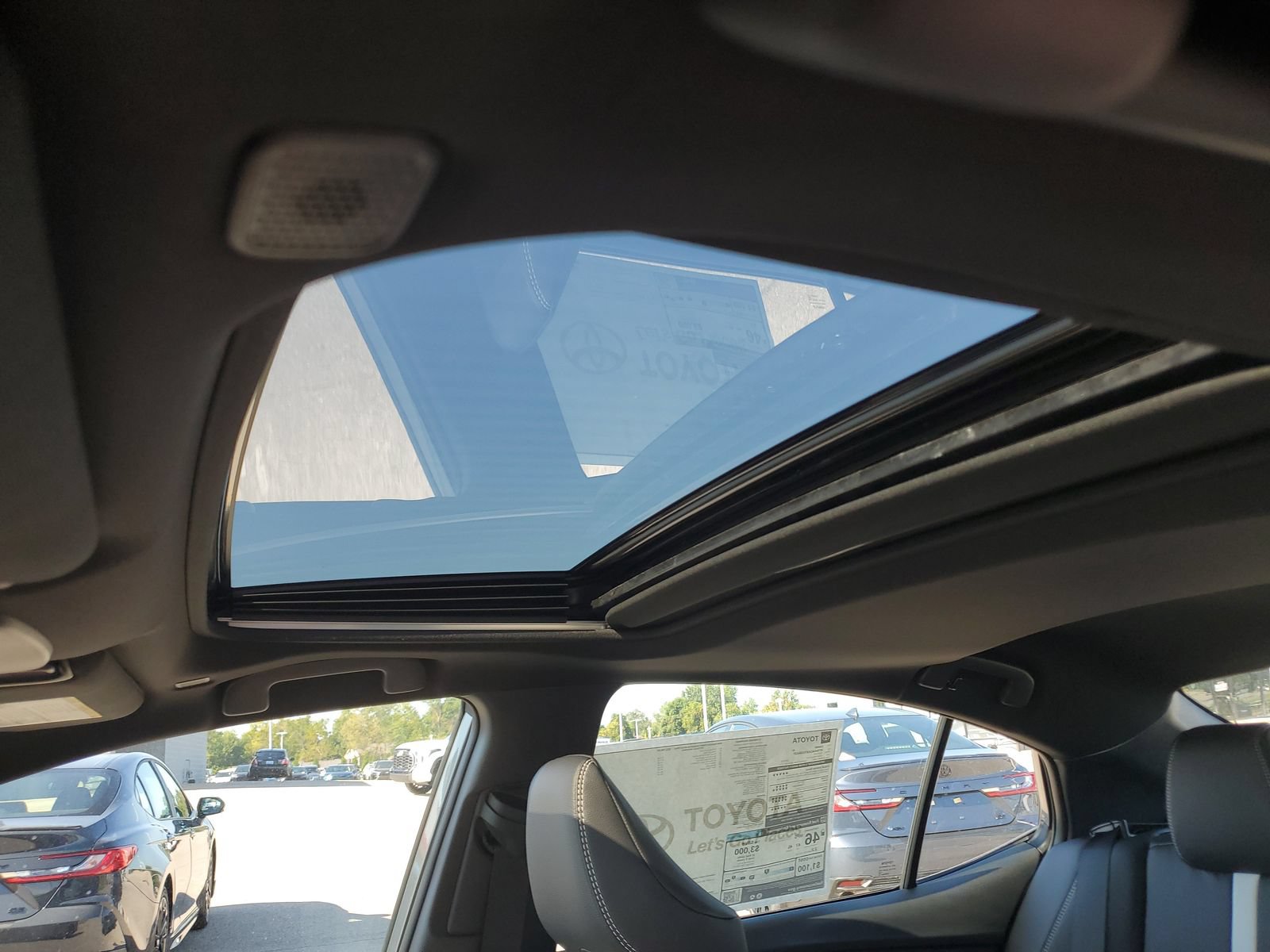 New 2026 Toyota Camry SE FWD image 19