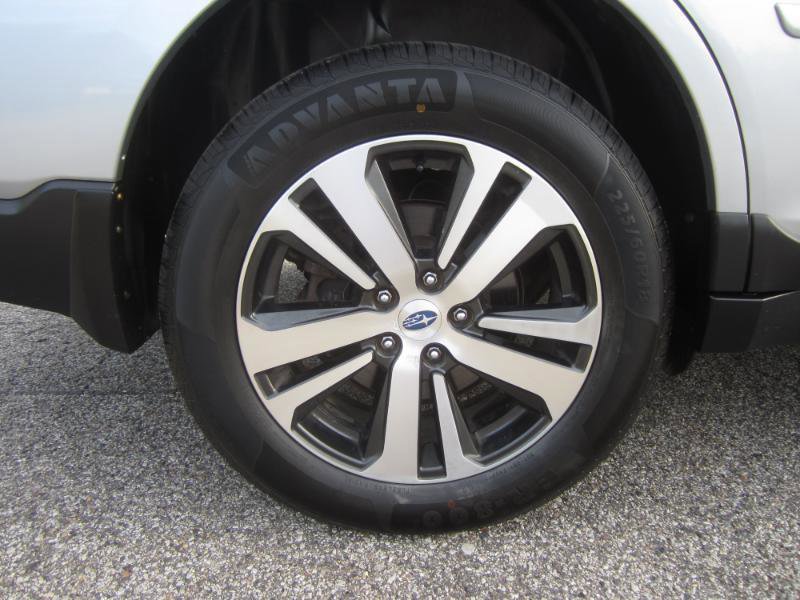 Used 2018 Subaru Outback 2.5i Limited AWD/4WD image 26