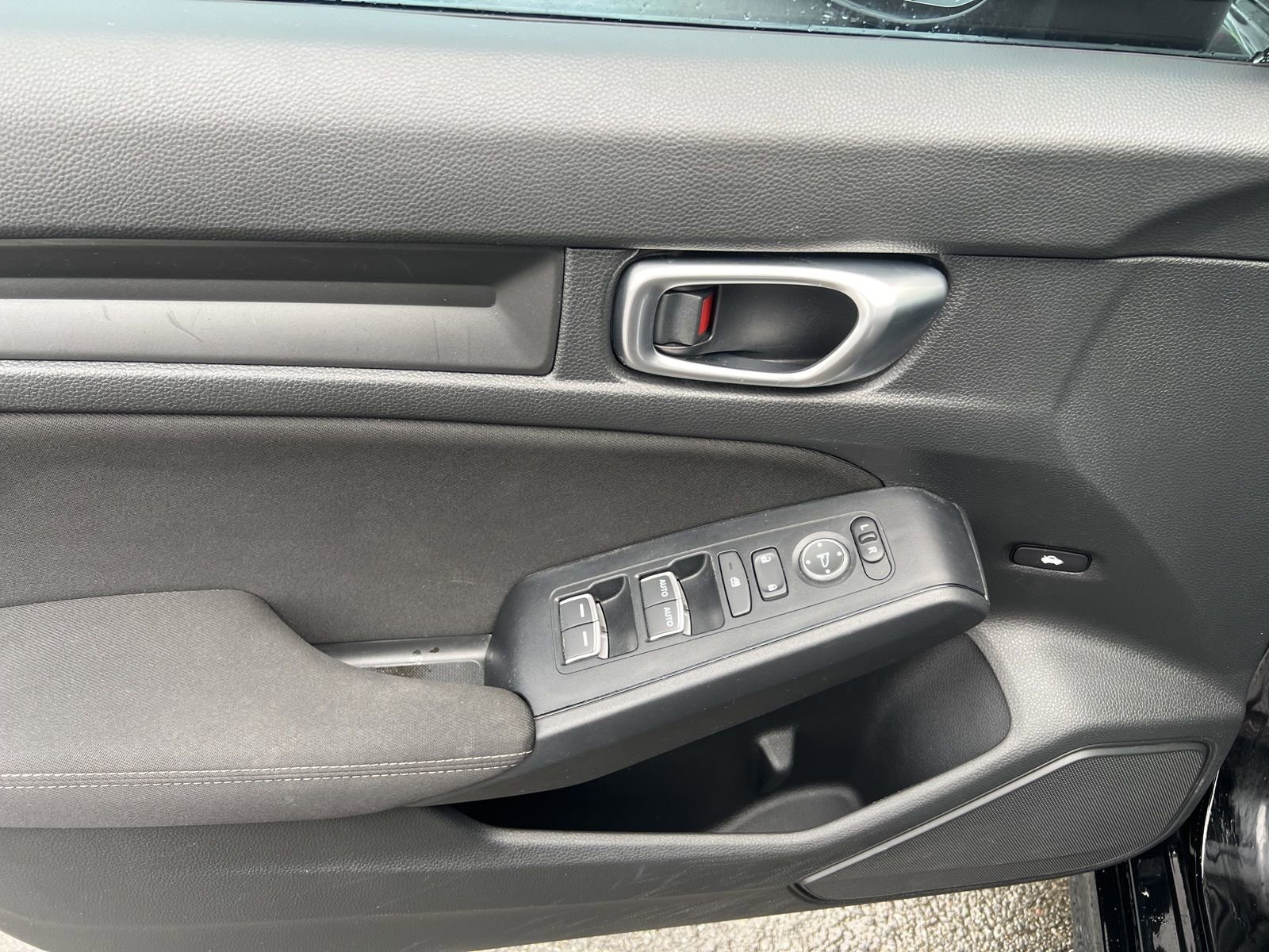 Used 2023 Honda Civic Sport image 11