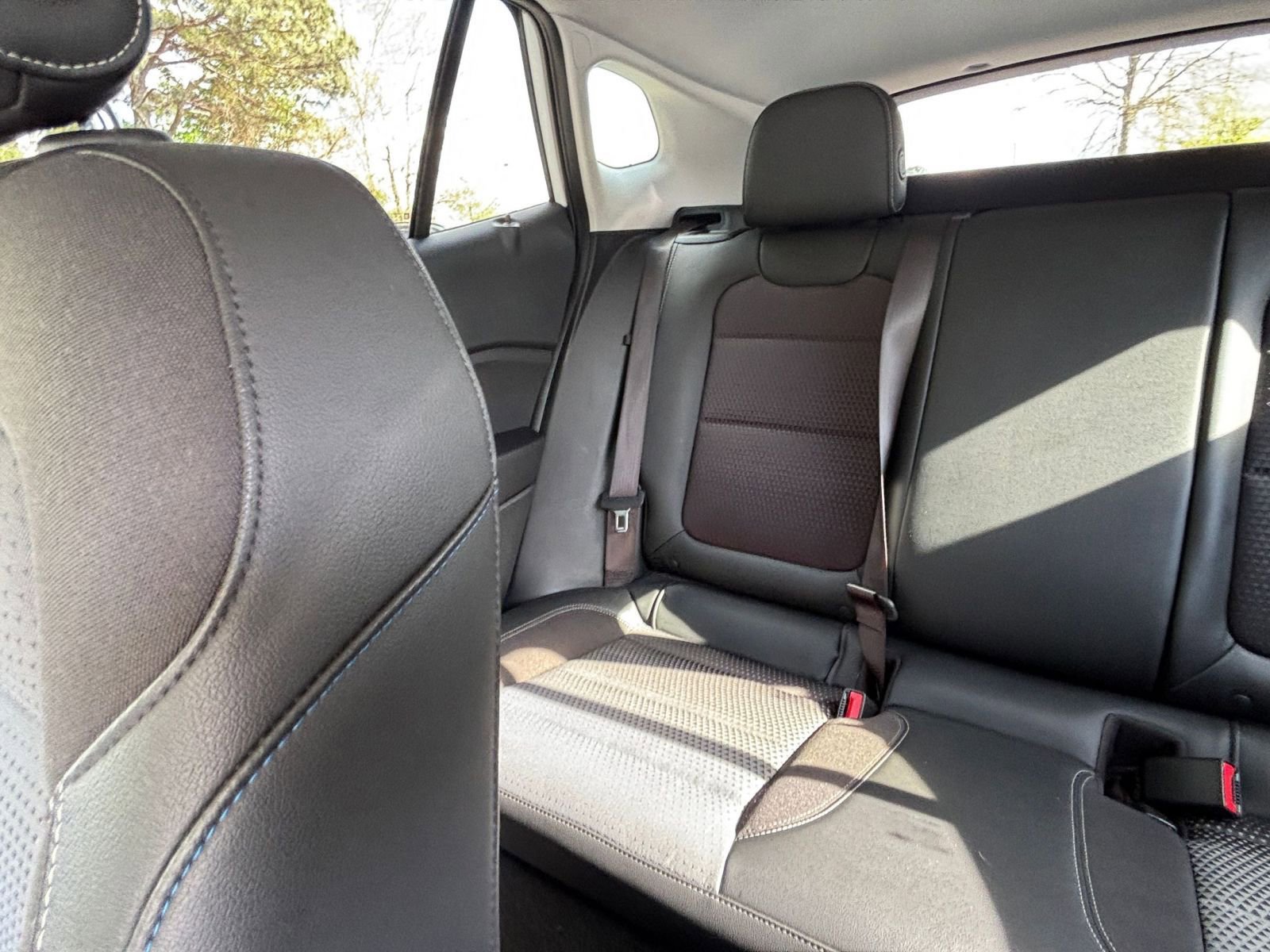 Used 2025 Chevrolet Trax LT image 40