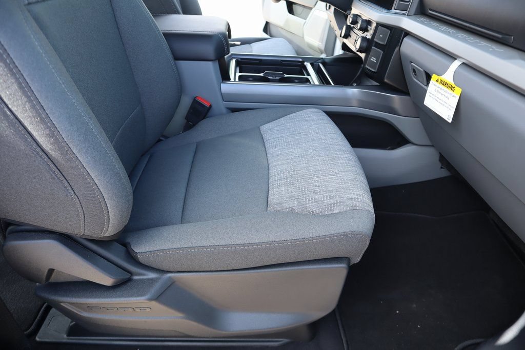 New 2026 Ford F250 XLT w/ XLT Premium Package AWD/4WD image 15