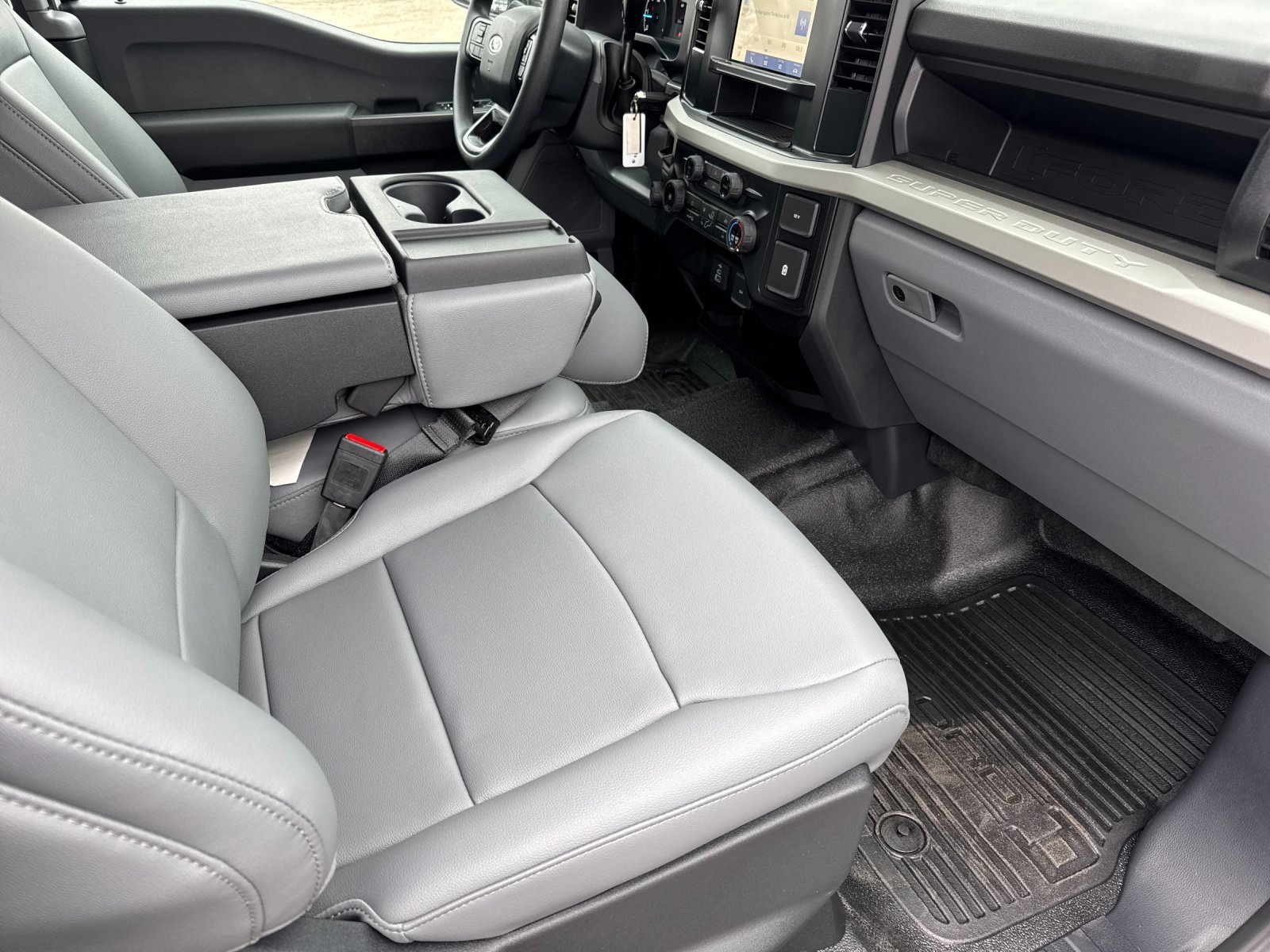 New 2025 Ford F350 XL w/ XL Chrome Package image 15