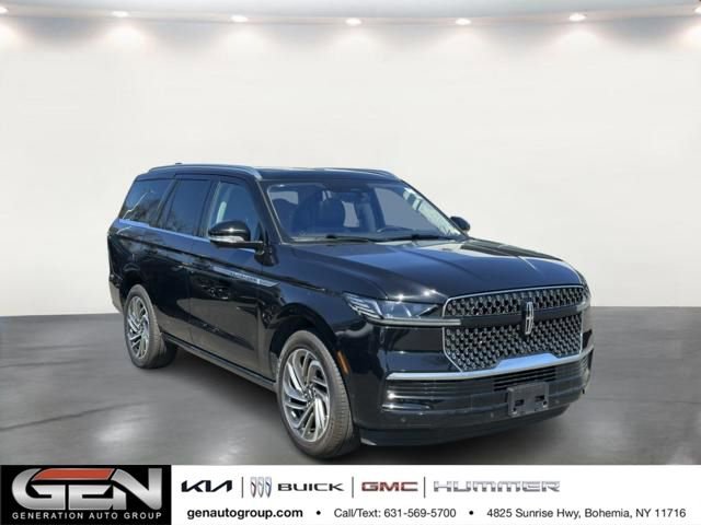 Used 2025 Lincoln Navigator Reserve AWD/4WD image 1