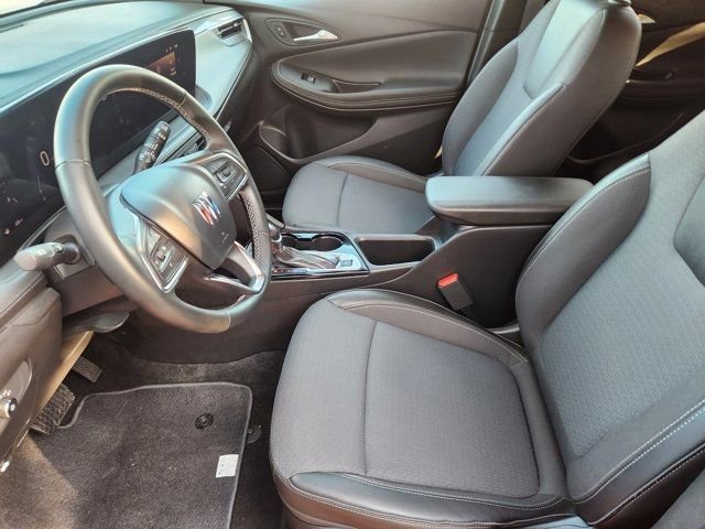 Used 2024 Buick Encore GX Preferred image 5