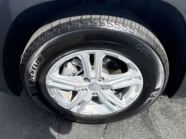 Used 2024 GMC Terrain SLE w/ Driver Convenience Package FWD image 31