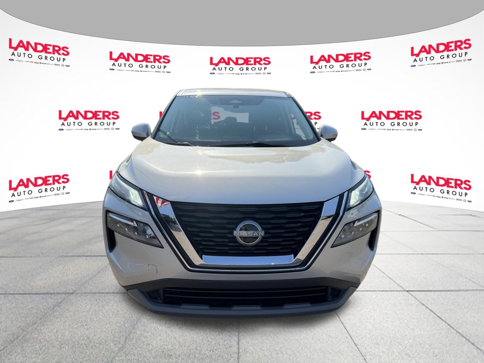 Used 2023 Nissan Rogue SV image 8