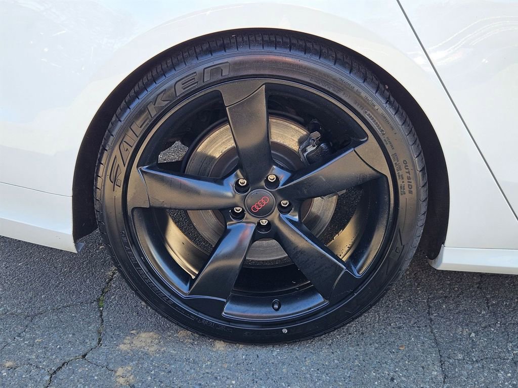 Used 2014 Audi S8 image 9