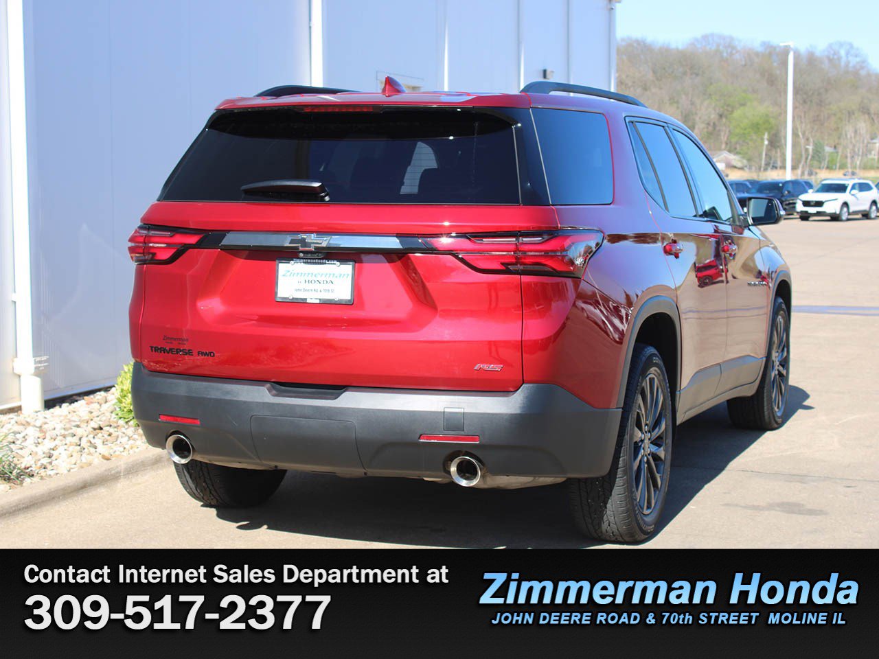 Used 2024 Chevrolet Traverse RS AWD/4WD image 2
