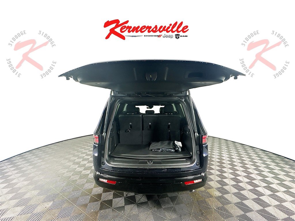 New 2025 Jeep Wagoneer Series II w/ Premium Group I image 16