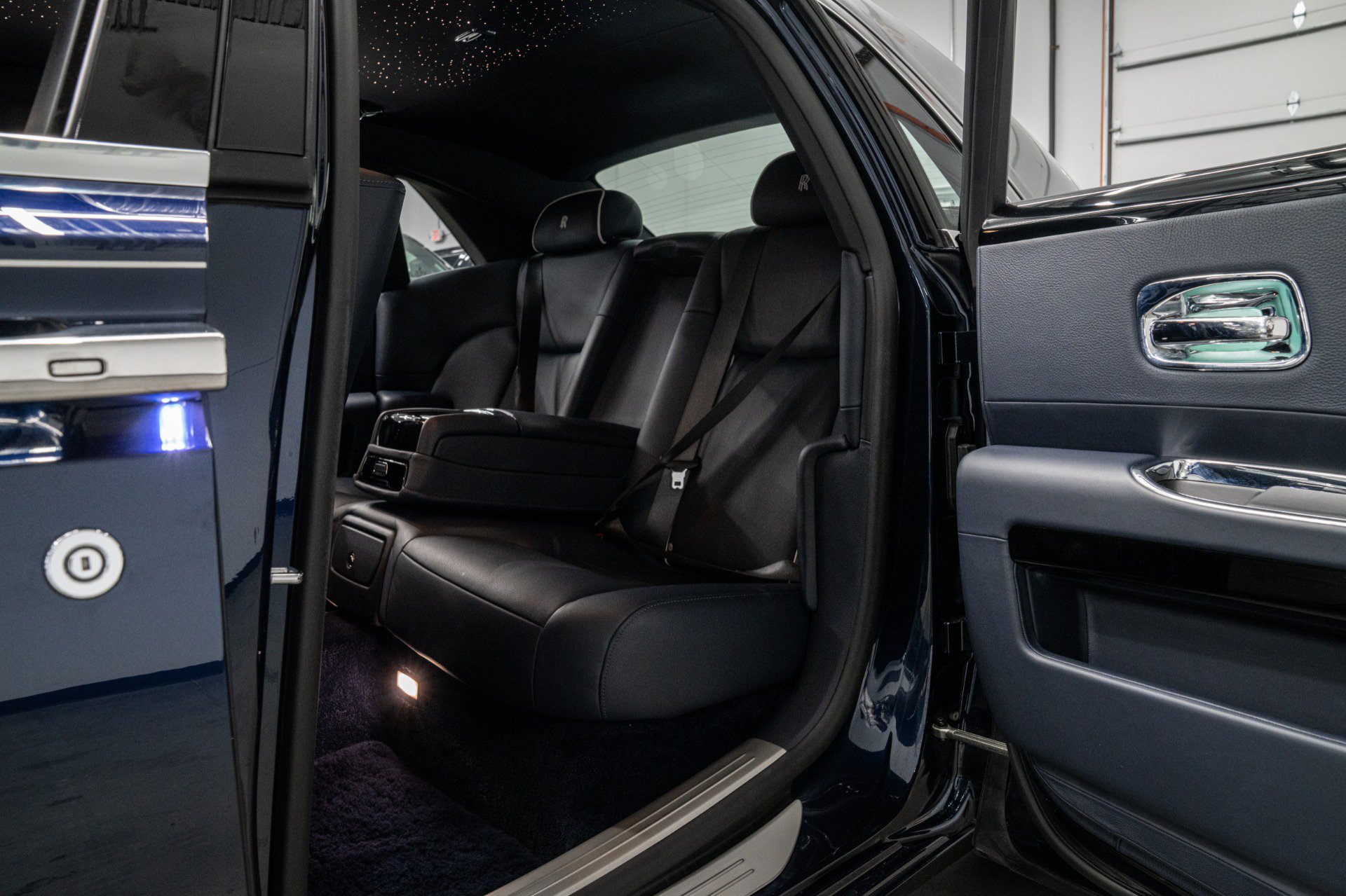 Used 2020 Rolls-Royce Ghost RWD image 22