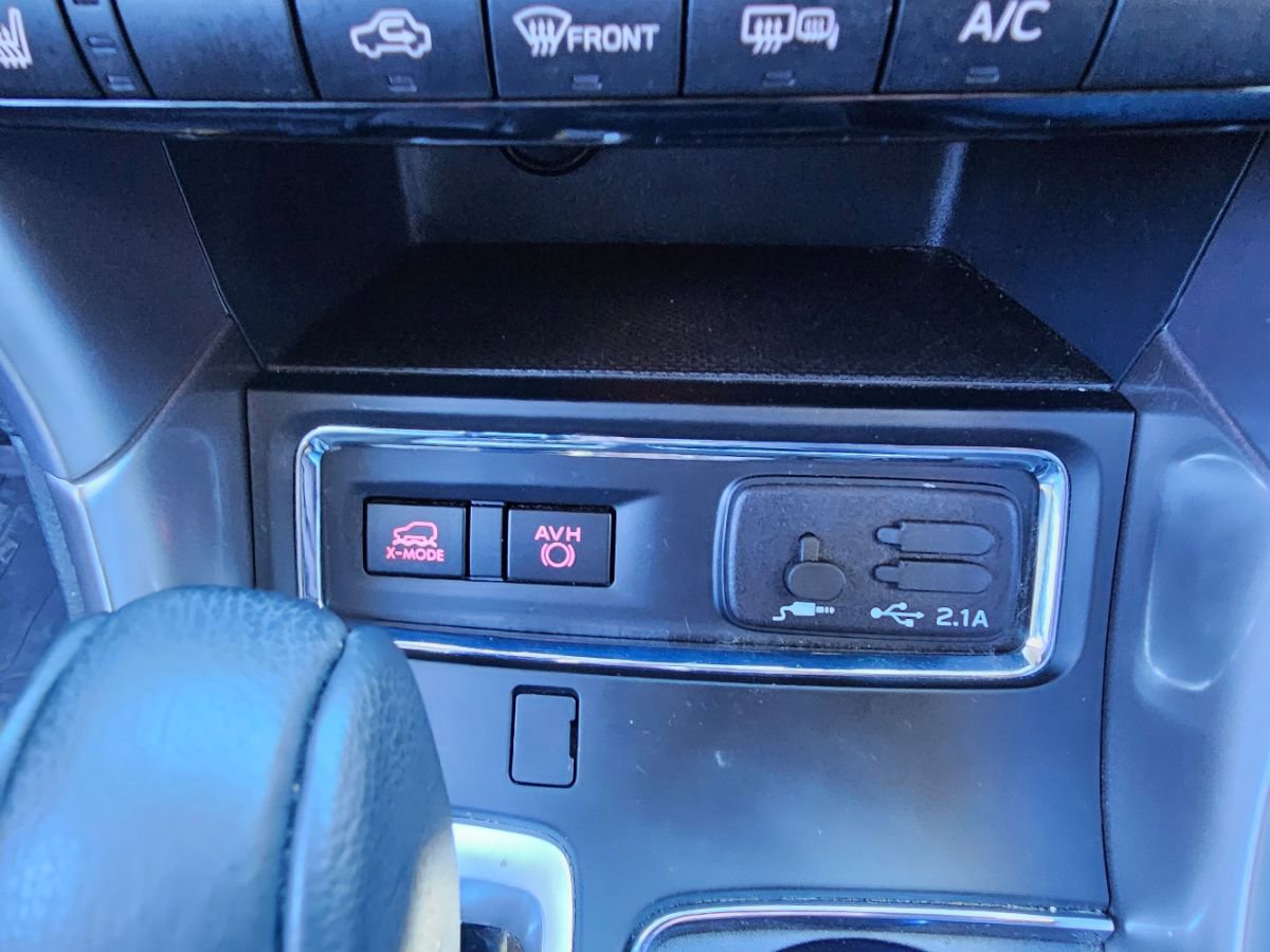 Used 2020 Subaru Ascent Limited w/ Technology Package image 14