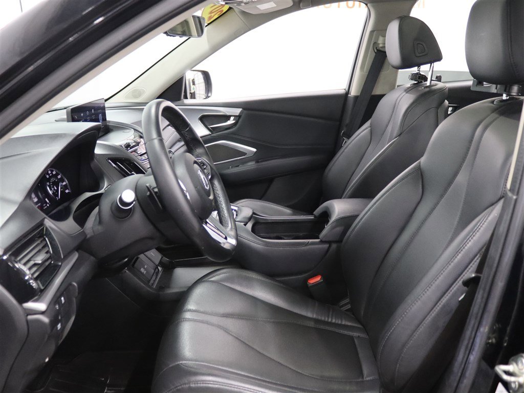 Used 2019 Acura RDX SH-AWD image 9