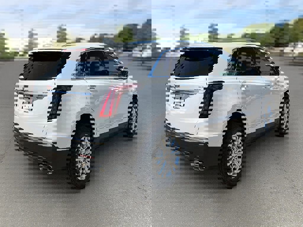 New 2025 Cadillac XT5 Luxury w/ LPO, Floor Liner Package image 7