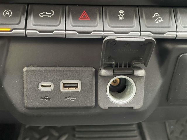 Used 2019 Chevrolet Silverado 1500 LT Trail Boss w/ Bed Protection Package image 27